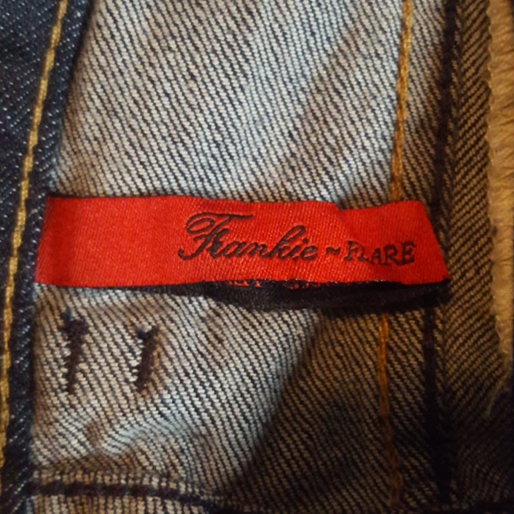 28" Hem - Guess Frankie Flare Jeans; Size 26 - Picture 6 of 12